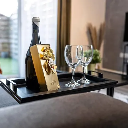 A - Moderne Pres De L'aeroport アパート オルリー