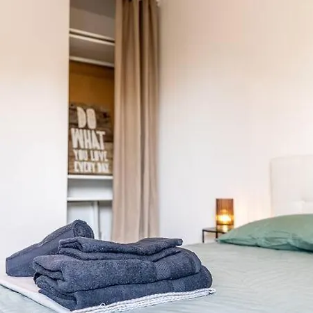 アパート A - Moderne Pres De L'aeroport *